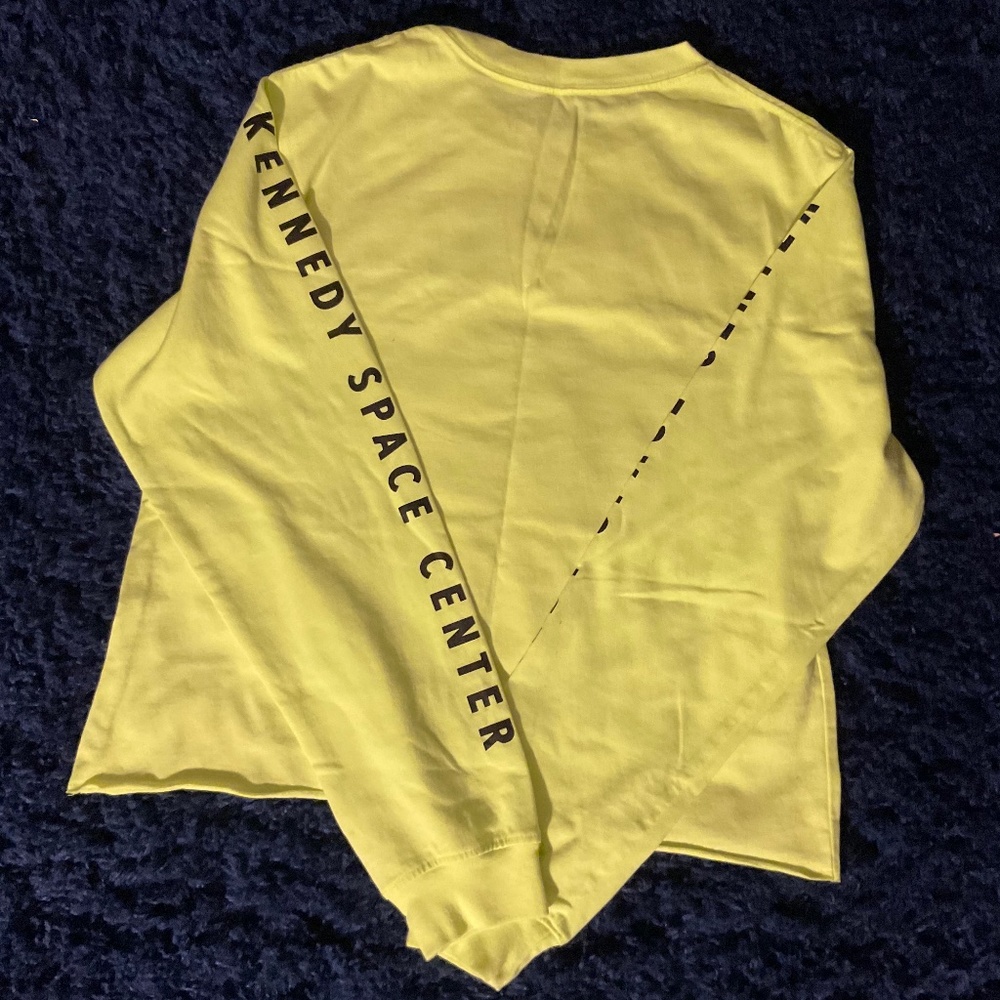 GRAPHIC TEE - Picture 2 of 2